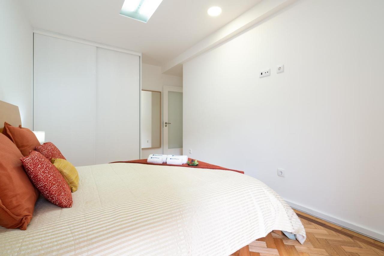 Host Wise - Spacious Fresh Flat W Terrace - Near Sea Ешпиньо Екстериор снимка